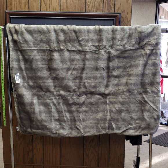 NWT Gray Faux Fur Blanket